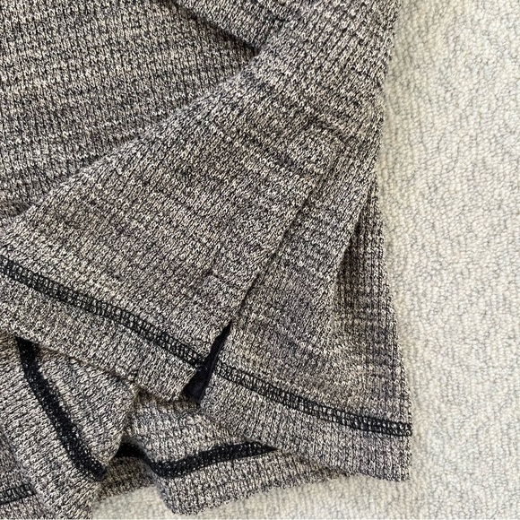 Madewell Side Button Thermal Waffle Tee Shirt - Picture 5 of 5